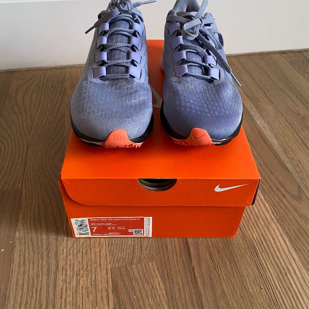 Nike Air Zoom Pegasus sneakers